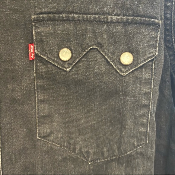 LEVI’S Women Black White Pearl Snap Button Western Denim Shirt Size Medium - Picture 3 of 8